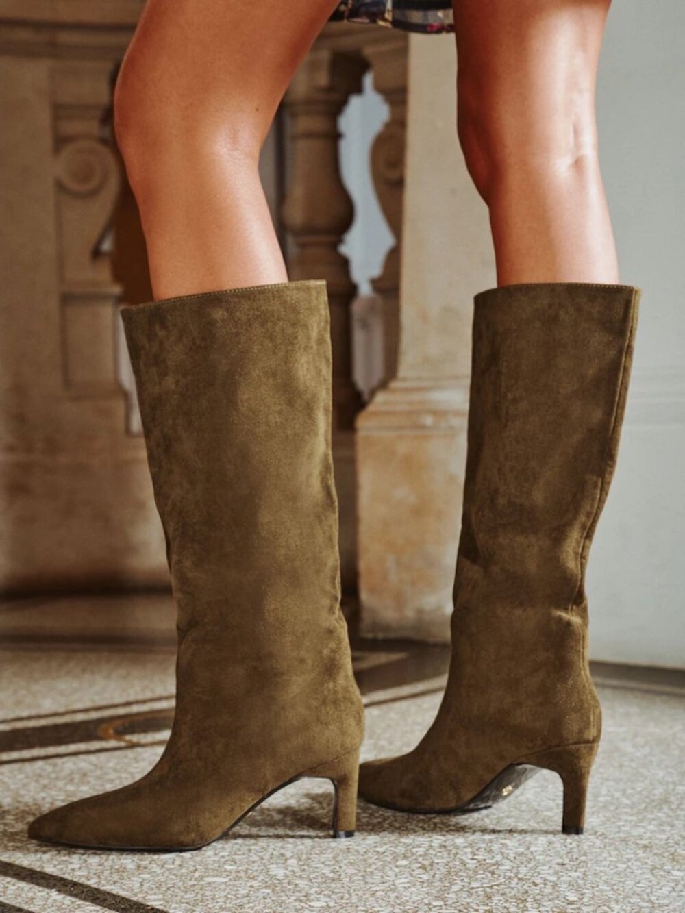 TAHARI Janine Suede Leather Tall Brown Boots Classic Knee-High Style Women's 6.5
